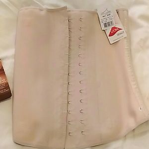 Ann Cherry latex waist trainer